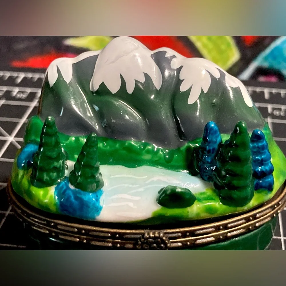 RARE Vintage Mountainside Stream Scene Limoges Style Hinged Trinket Box